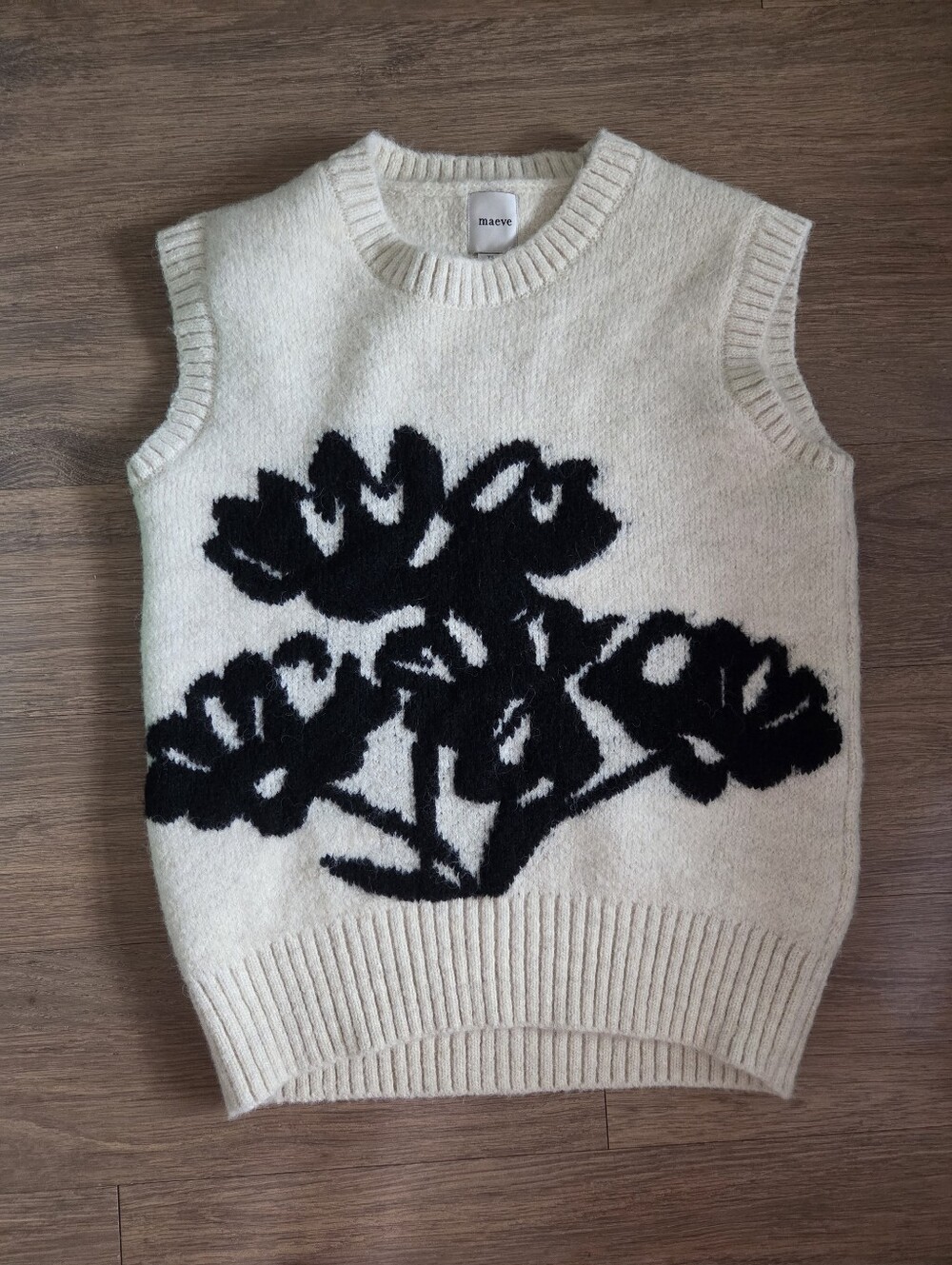 Maeve Anthropologie Cream Knit Floral Sleeveless Sweater Vest